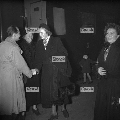 Paris, 31-01, arrive gare de l'Est de la Princesse de Saxe, fiance au Prince Otto de Habsbourg