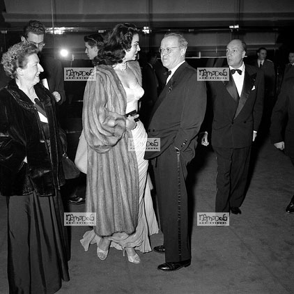 Paris, 03-11, Moulin Rouge, Maria Flix, la belle Otro, Steve Passeur